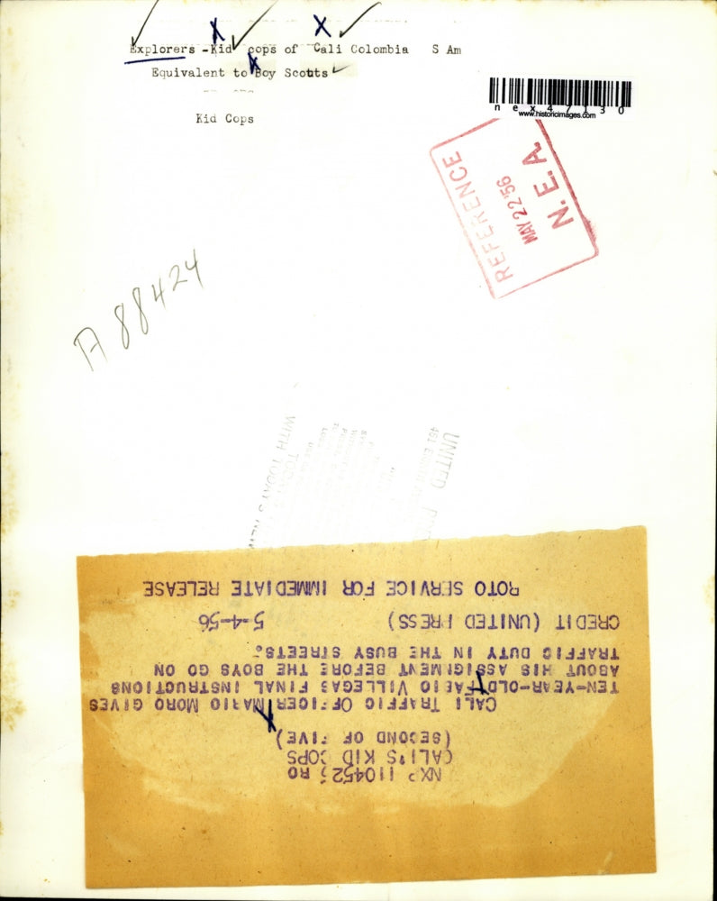 1956 Press Photo Cali traffic officer Moro & F Villegas