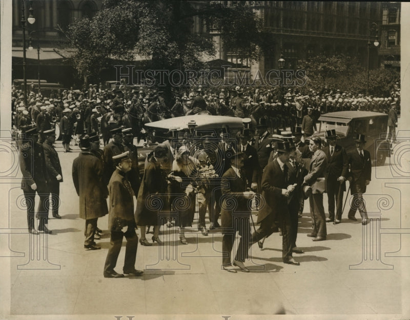 Load image into Gallery viewer, 1926 Press Photo Crown Prince Gustavus Adolphus &amp; Princess Louise of Sweden
