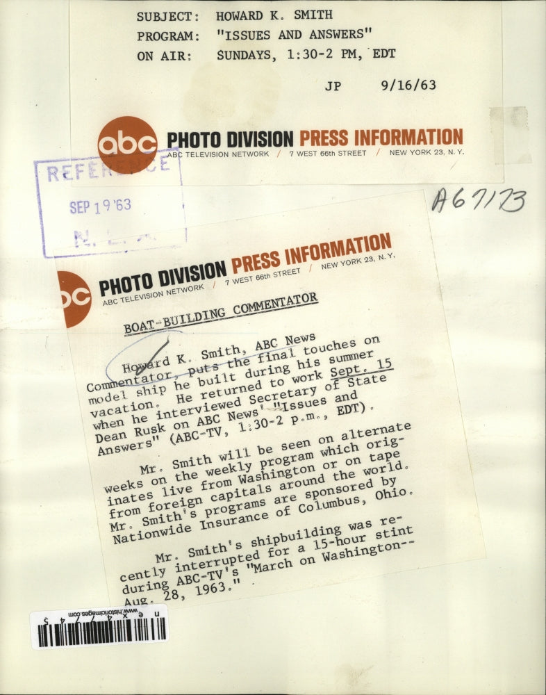 1963 Press Photo Howard Smith, ABC News Commentator worked on his model ship