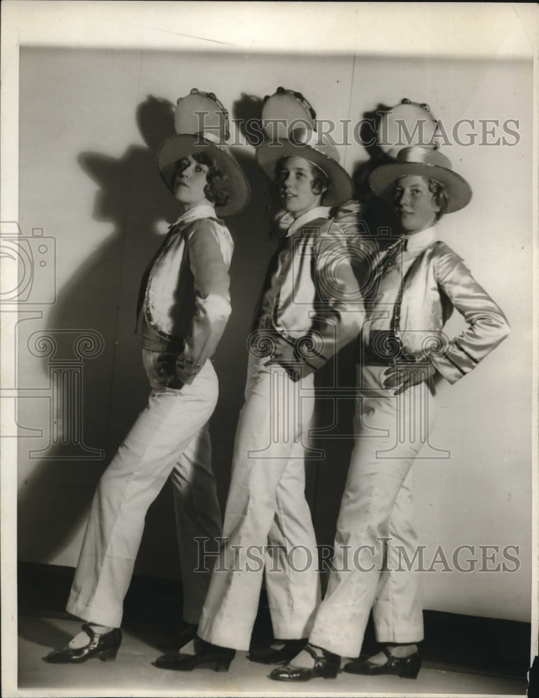 1929 Press Photo Philadelphia Debutantes rehearsal of annual charity ball