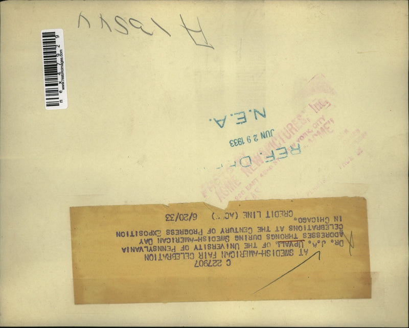 Load image into Gallery viewer, 1933 Press Photo Dr. J.A.Upvali of Univ. of Penn. speak at Swedish-American Fair
