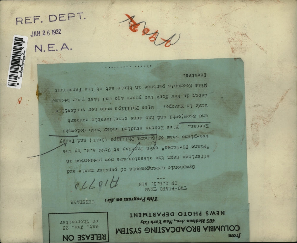 1932 Press Photo Sandra Phillips, Peggy Keenan in Piano Pictures for CBS