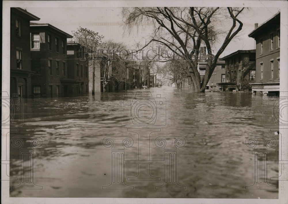1936 Press Photo Floods at Hartford Conn as streets innundated