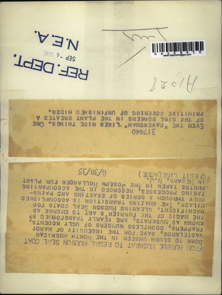 1935 Press Photo Hudson sral coats on a model at J Hollander fur plant