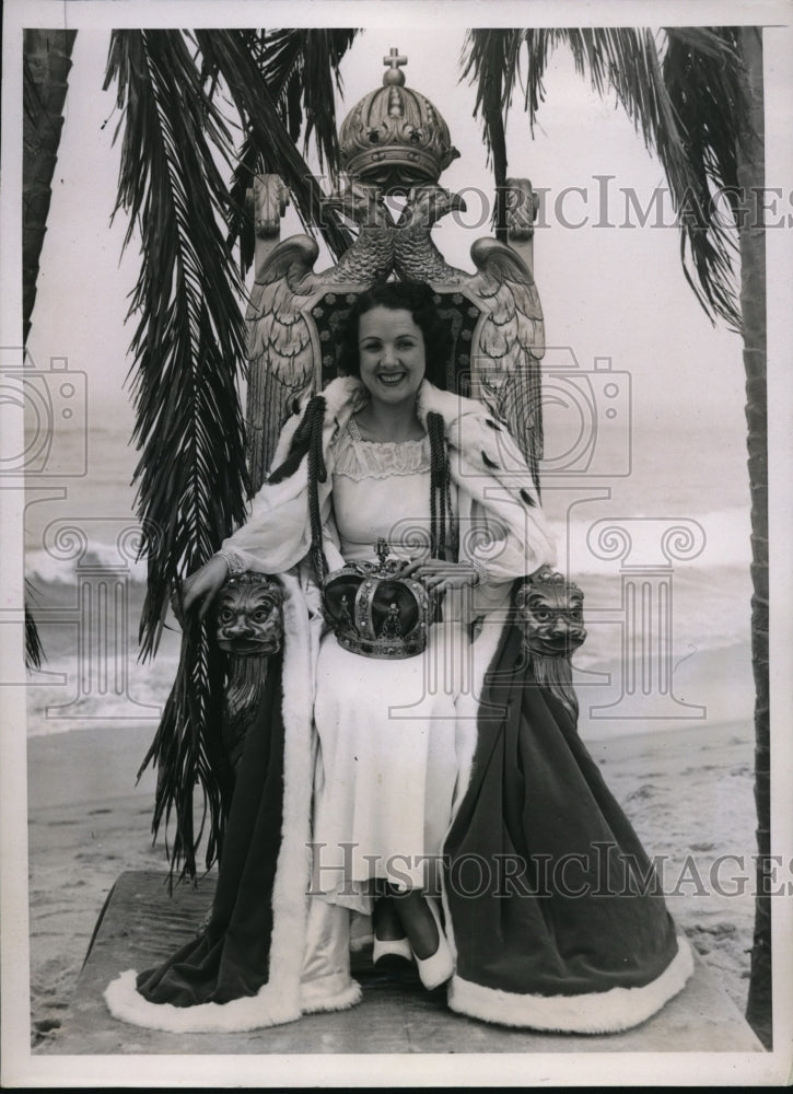 1937 Press Photo Thelma Batchelor Queen over Venice Mardi Gras