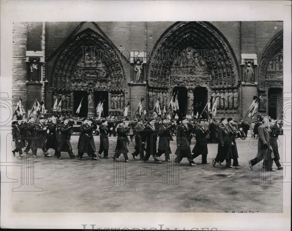 1935 Press Photo Demonstrations mark riot anniversary in Notre Dame, Paris