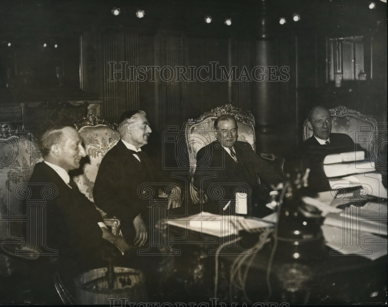 Load image into Gallery viewer, 1939 Press Photo Arriving From a Paris, Chamberlain and Lord Halifax
