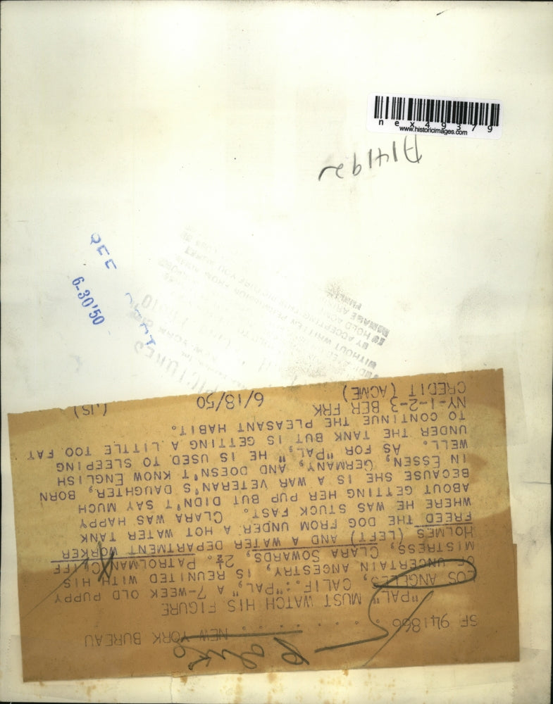 1950 Press Photo 7week old puppy w/Clara Sowards, 2 1/2 & Patrolman Cliff Holmes