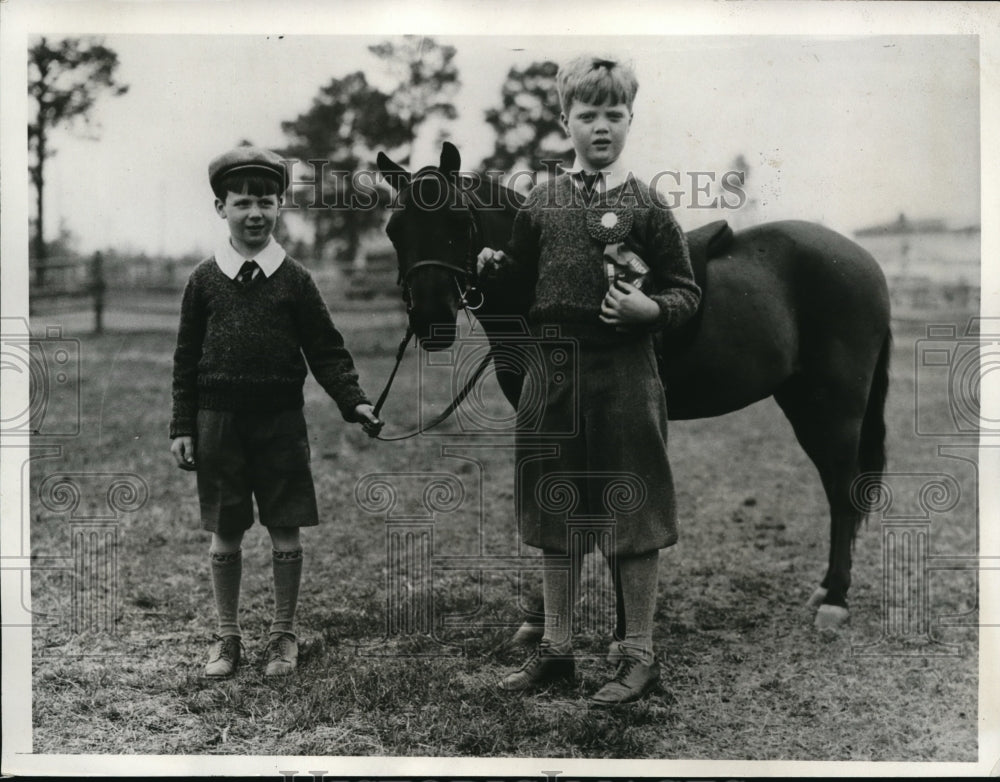 1933 Press Photo Tommy & Lansing Vail & pony at Pinehurst horse show
