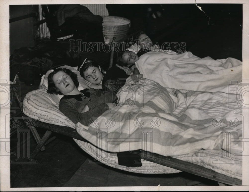 1936 Press Photo Flood refugees of Wheeling W Va at Red Cross shelter