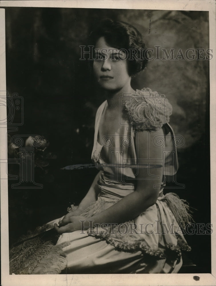 1920 Press Photo Amy Sparke engaged to Van Duzer Burton on NY