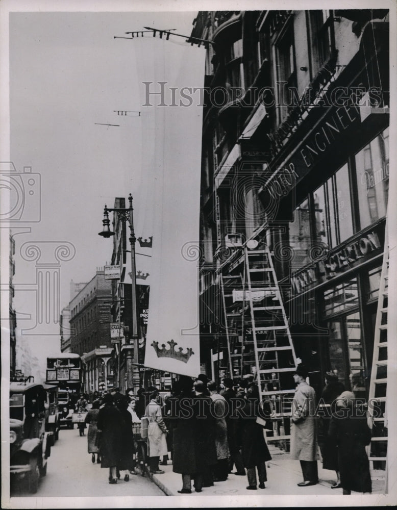 Load image into Gallery viewer, 1937 Press Photo Coronation decorations on Bond Street in London
