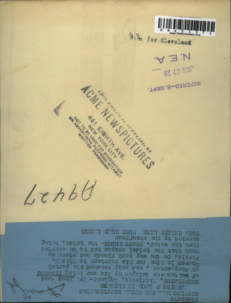 1928 Press Photo Shepperton Middlesex England Fred Wood & bride M Ferris