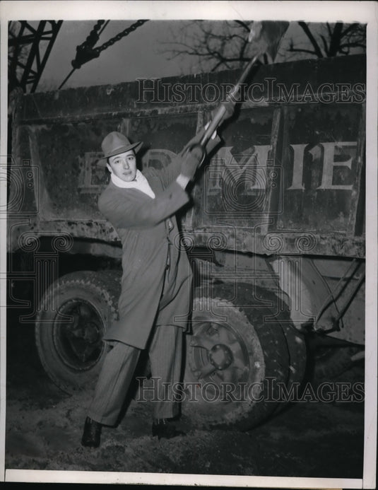 1945 Press Photo Chicago Thomas Bircus Naval flying cadet discharged
