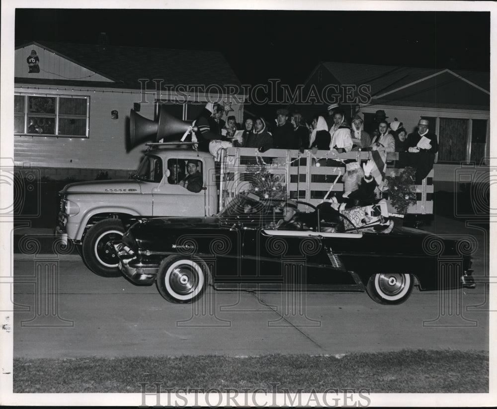 1959 Press Photo Mayor James H. Topping, Brook Park (as Santa)