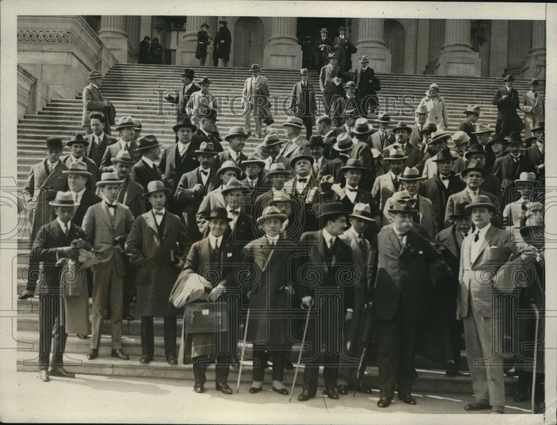 Load image into Gallery viewer, 1926 Press Photo Convention of South American Journalists at Capitol Washington
