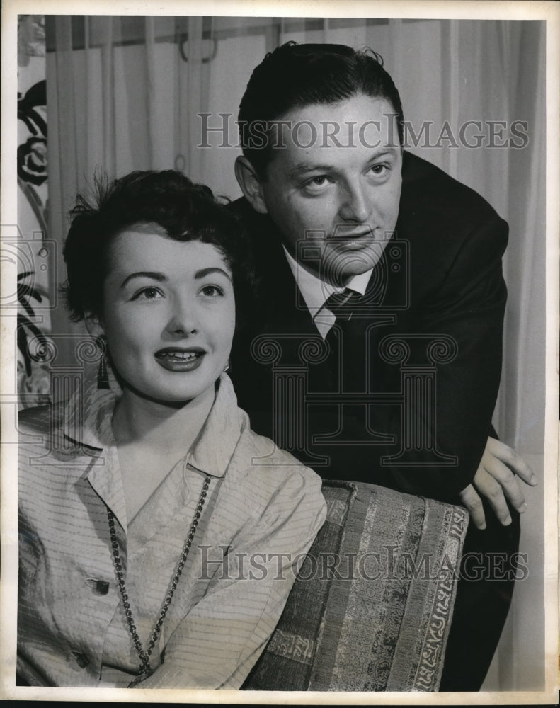 Load image into Gallery viewer, 1957 Press Photo Mr &amp; Mrs Eugene Sermely Hungarian coupe from Iron curtain
