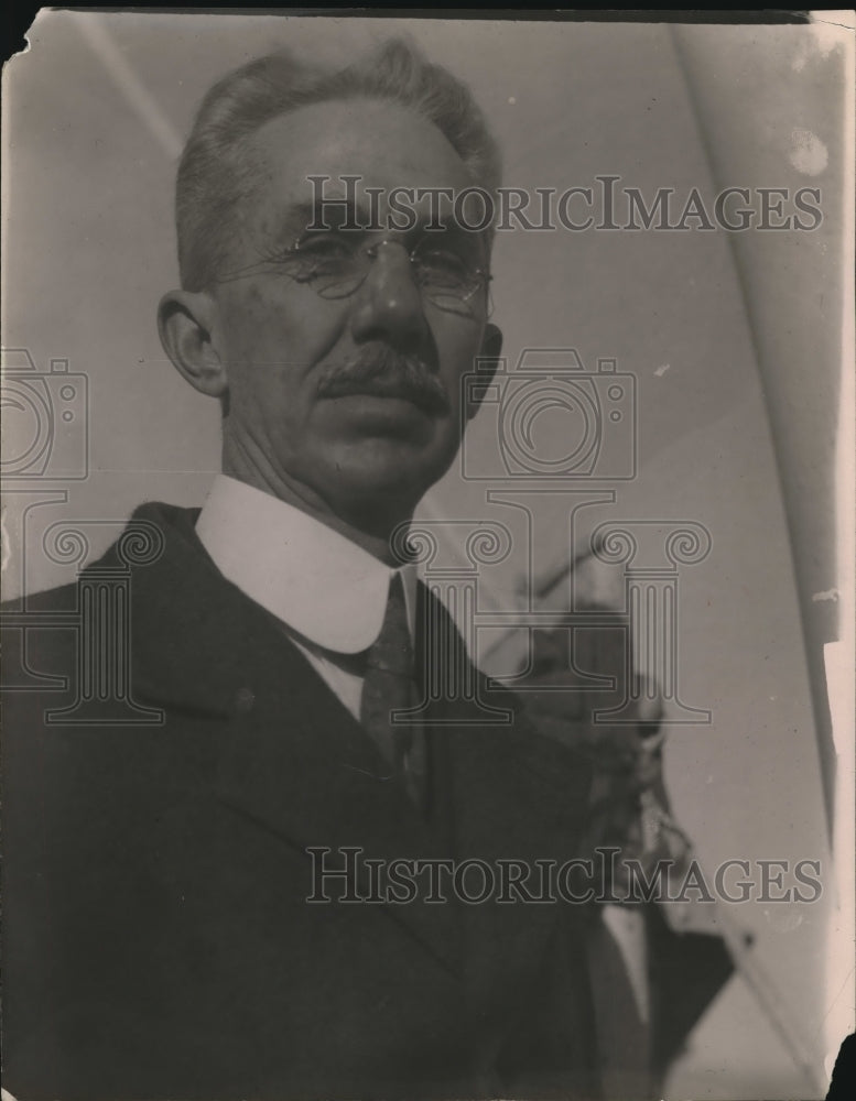 1924 Press Photo Elwood Lewksbury of the Red Cross