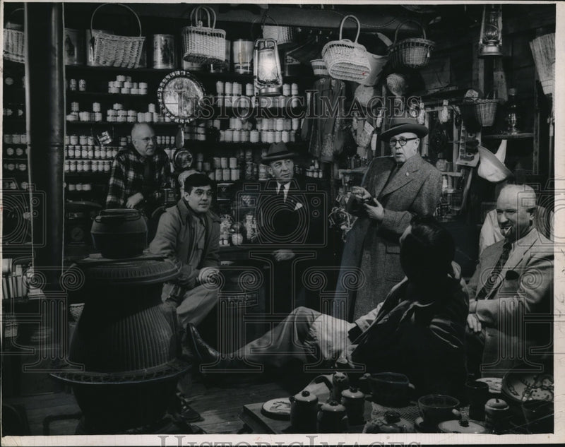 Load image into Gallery viewer, 1952 Press Photo Country store at Padanaram Mass near New Bedford
