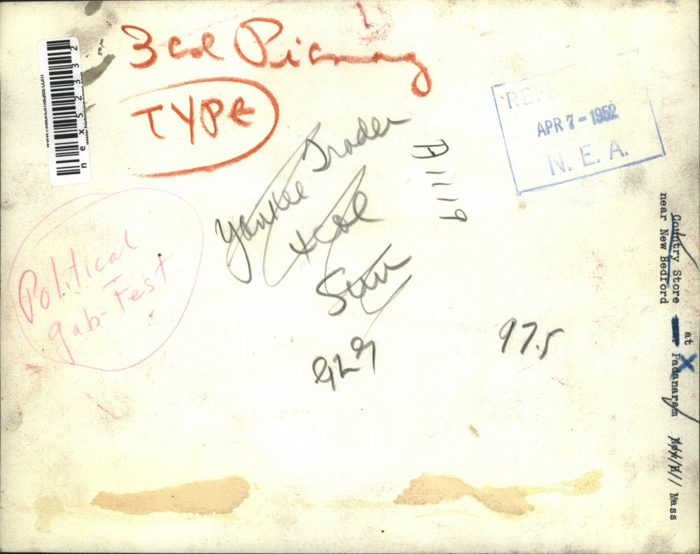 1952 Press Photo Country store at Padanaram Mass near New Bedford