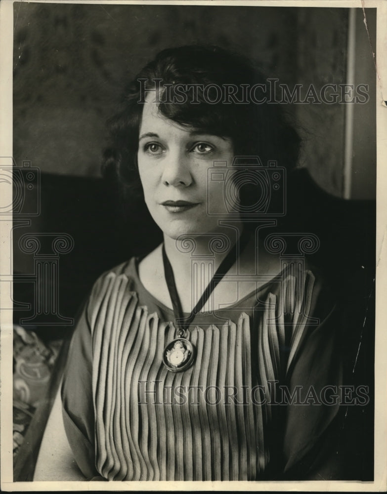 1923 Press Photo Ms. Katherine E. Finn, possess 1 of the most beautiful watch