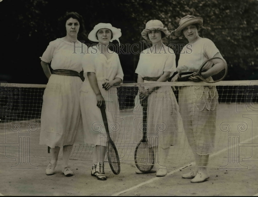 1932 Press Photo Paile Dumont,V Matejka,M artha Dumont, Kwapisze