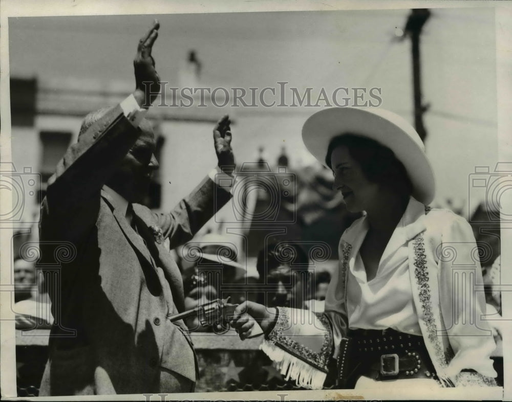 1933 Press Photo Mary Veck of Downieville Calif Queen of Truckee Rodeo