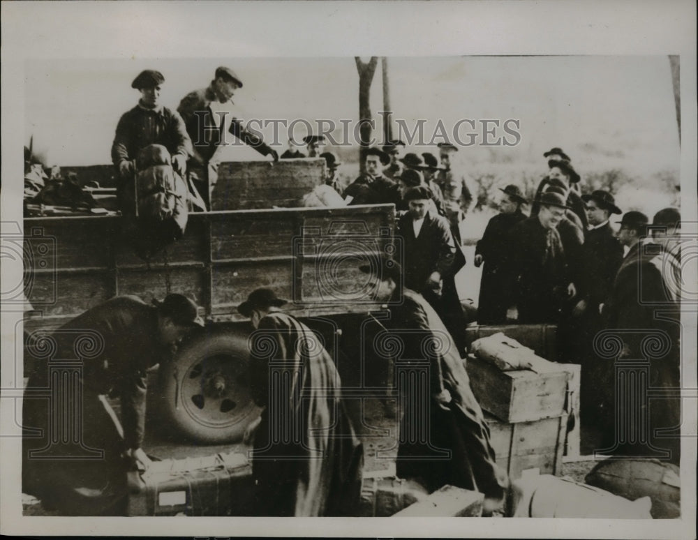1932 Press Photo Jesuits With Luggage After Spanish Decree They Must Leave
