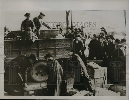 1932 Press Photo Jesuits With Luggage After Spanish Decree They Must Leave