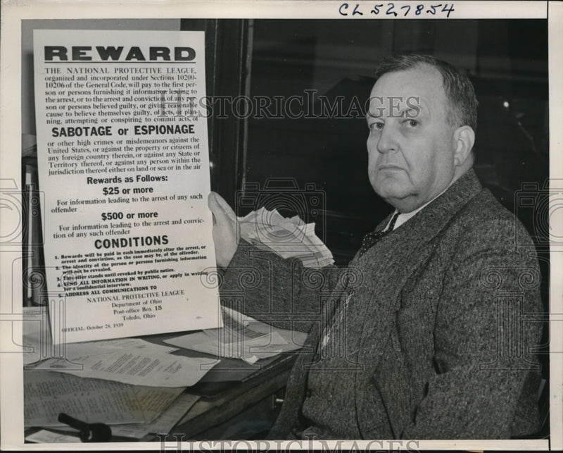 Load image into Gallery viewer, 1939 Press Photo Toledo Ohio Harry Kirtland Natl Protective League
