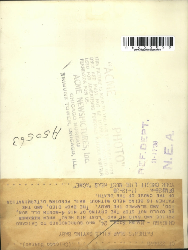 1938 Press Photo Ralph Koch Held by Police in Death of Infant Son in Chicago