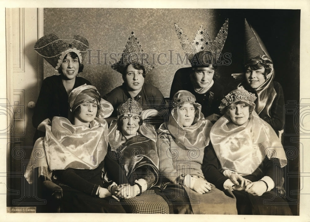 1924 Press Photo Wash DC debutantes Stanfield,Rensseleer,Towne