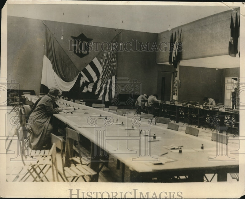 Load image into Gallery viewer, 1927 Press Photo Paris France Knights of Columbus at American LEgion HQ
