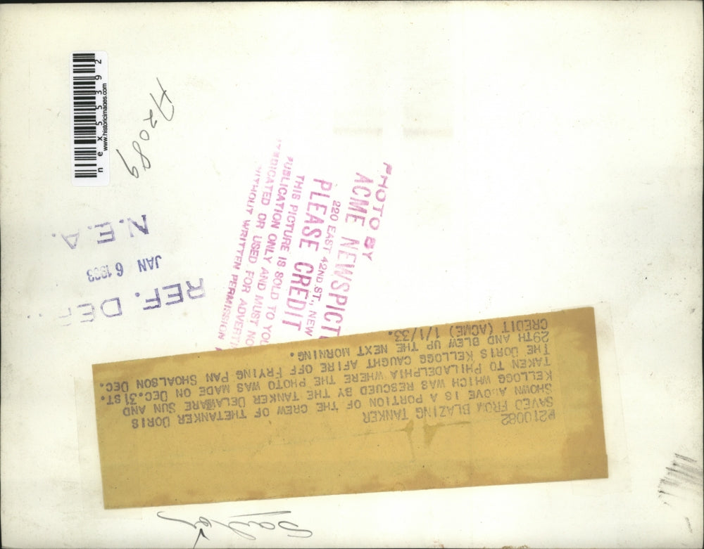 1933 Press Photo Survivors of burned ship Doris Kellogg arrive in Philadelphia