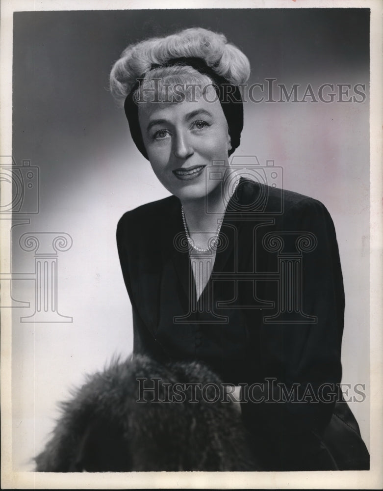 1946 Press Photo Eleanor Wilson McAdoo radio commentator & author