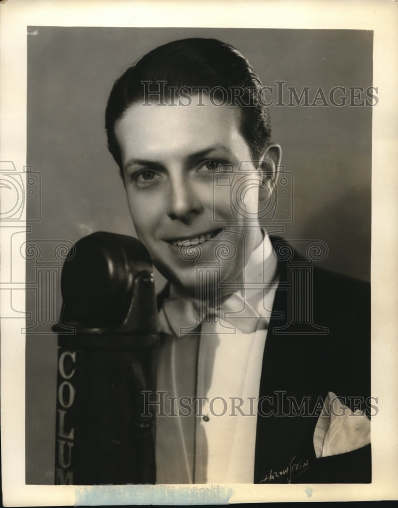 1933 Press Photo Baritone Singer Woods Miller, CBS "An Evening in Paris"