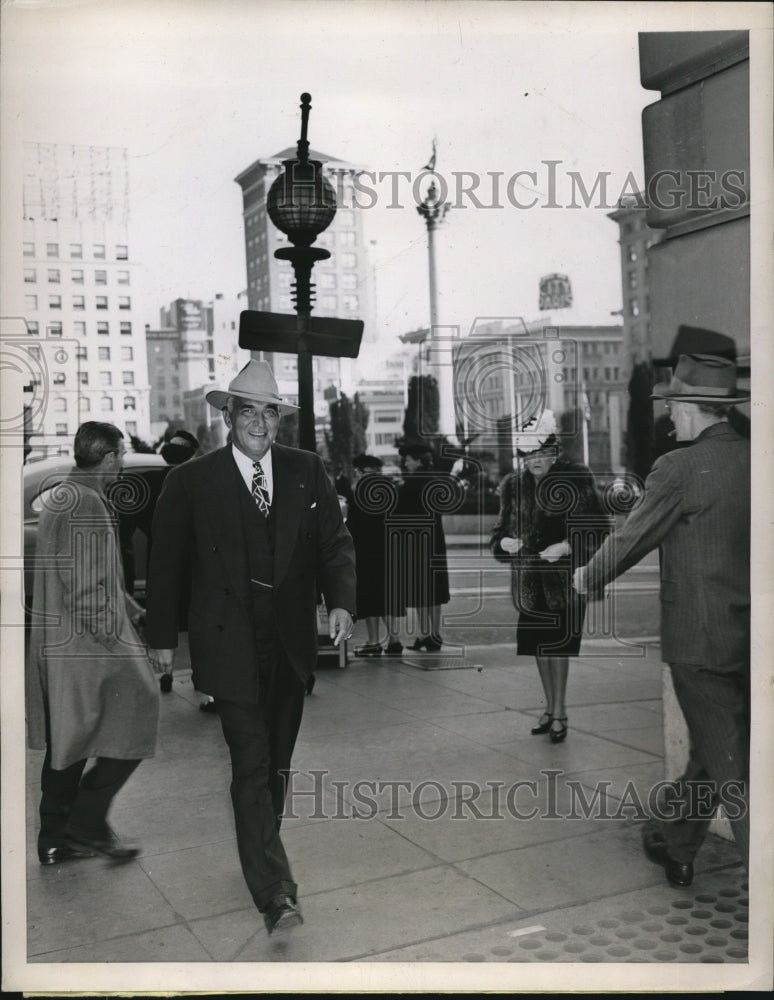 1946 Press Photo Politician Paul V. McNutt in San Francisco, California