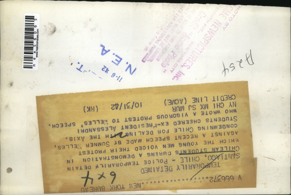 1942 Press Photo Santiago Chile police detain student demonstrators