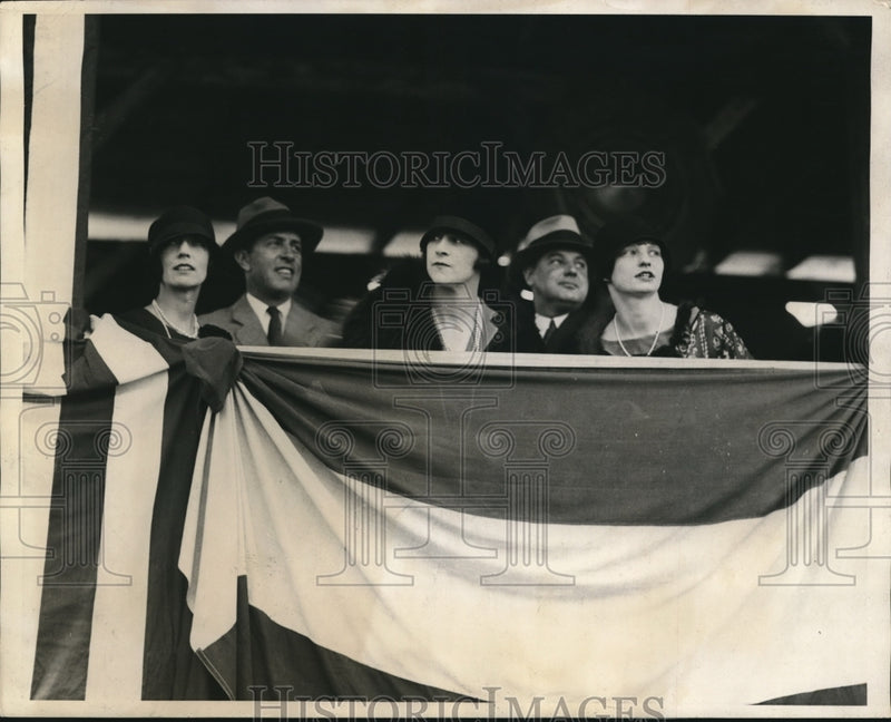 Load image into Gallery viewer, 1926 Press Photo Mrs Sylvania Stokes Mrs T G Hetherington and Mrs W Thomas
