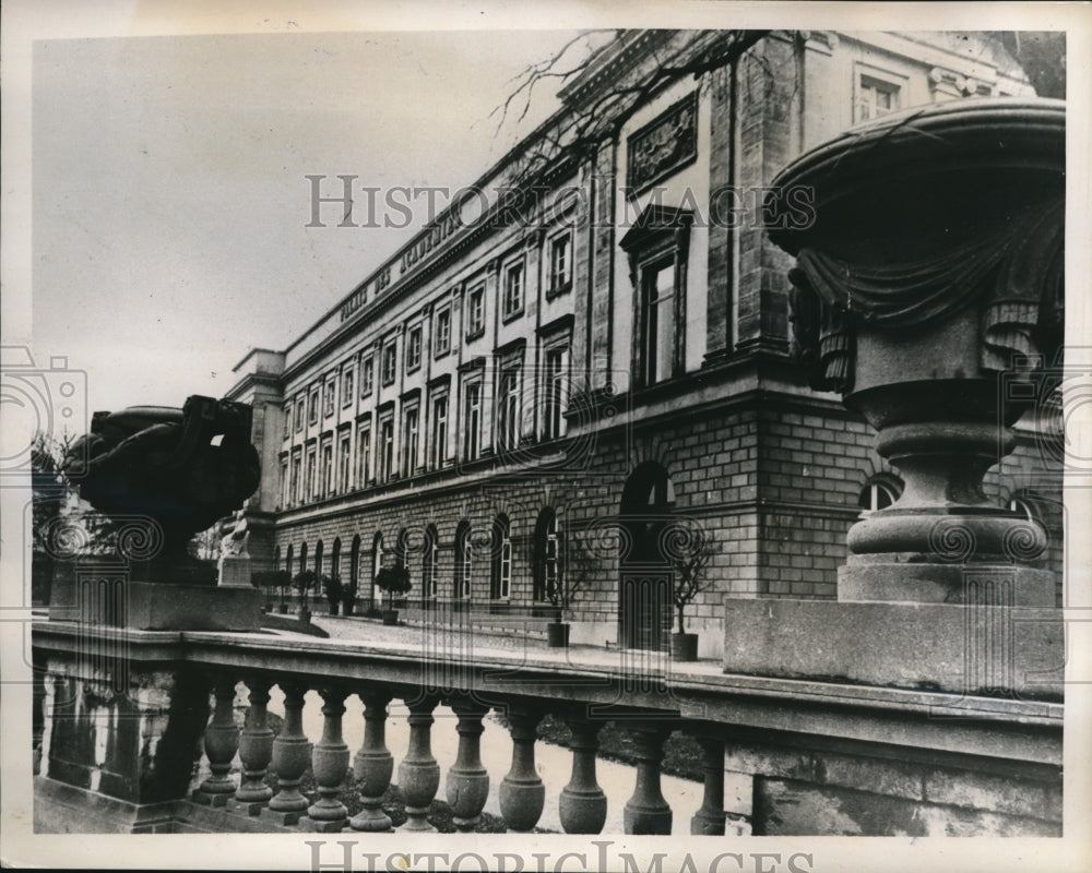 1937 Press Photo The Palace of Academies in Brussels, Belgium