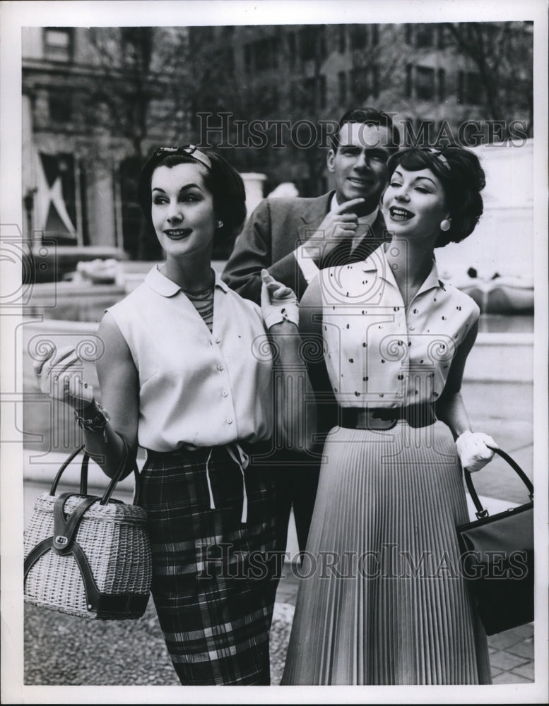 Load image into Gallery viewer, 1958 Press Photo Blouson And Tuck-In Blouse Summer Wear
