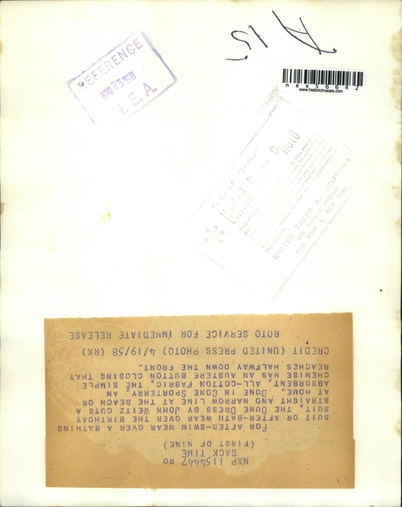 1958 Press Photo Model Wears John Weitz Cone Sporterry Cotton Dune Dress