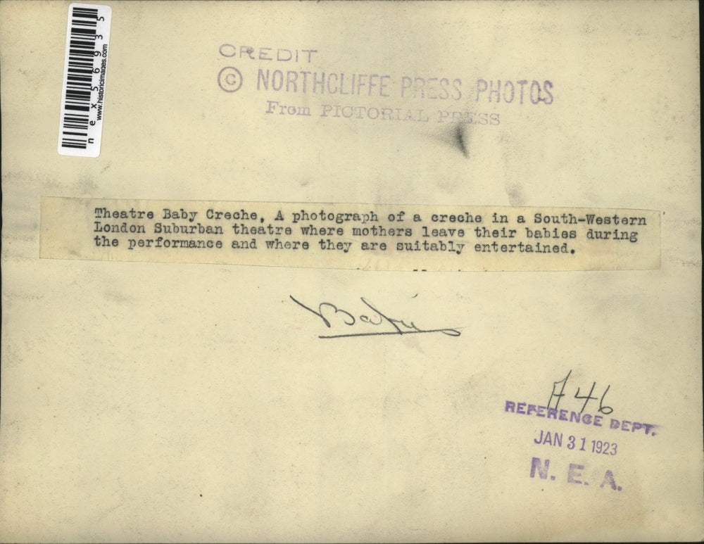 1923 Press Photo Theater baby creche in SW London as moms perform on stage