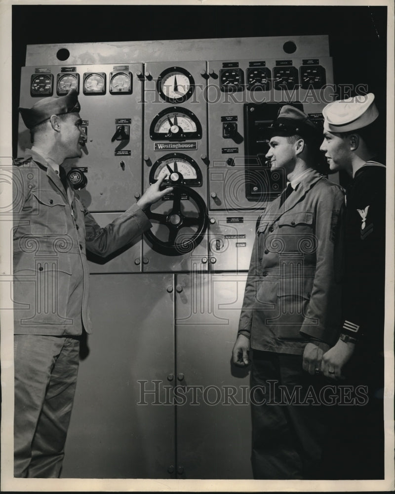 Load image into Gallery viewer, 1945 Press Photo John F Simpson Propulsion Control for Navy Ships Westinghouse
