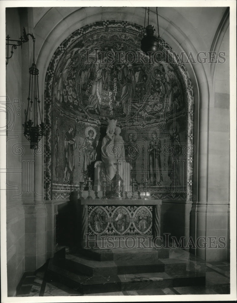 Load image into Gallery viewer, 1941 Press Photo Blessed Virgin Altar at Our Lady Queen of Holy Rosary Cathedral
