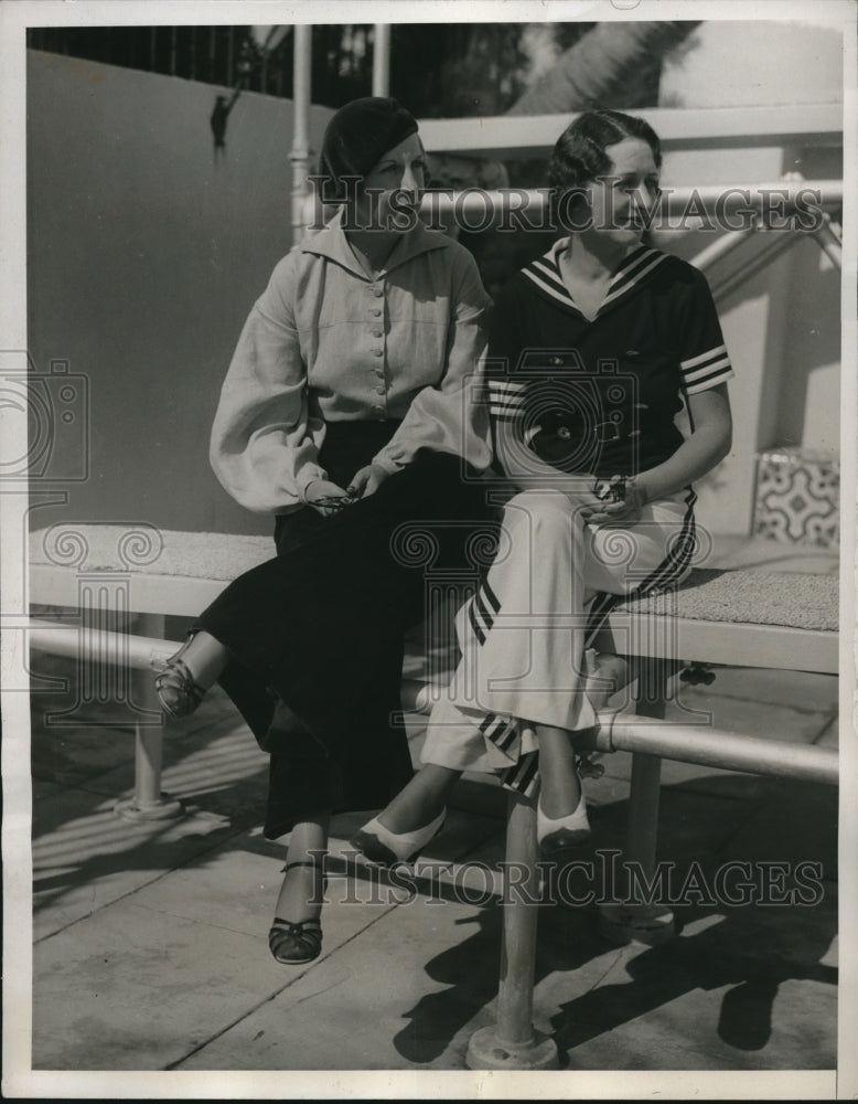 1933 Press Photo Mrs. Reed ALbee and Mrs. Joseph V. McKee on Southern Holiday