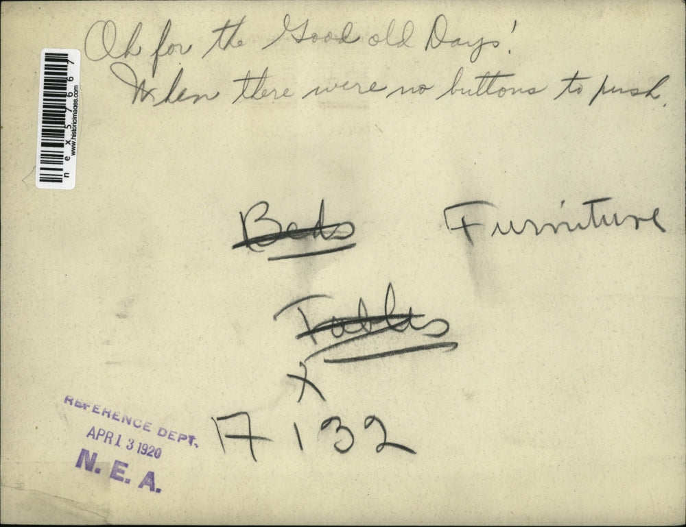 1920 Press Photo A bed with a reclining & lifting feature with pushbutton