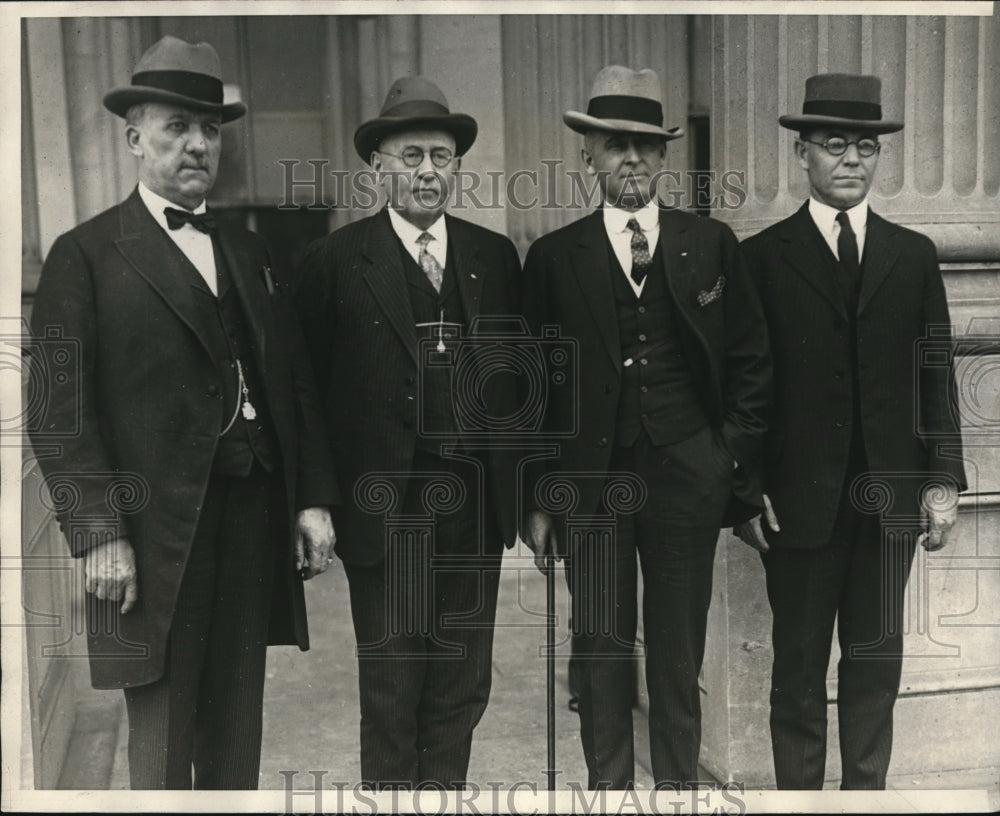 1926 Press Photo Fed Judge GEo English Ill at US Senate with EC Kramer