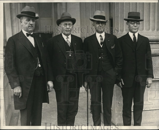 1926 Press Photo Fed Judge GEo English Ill at US Senate with EC Kramer