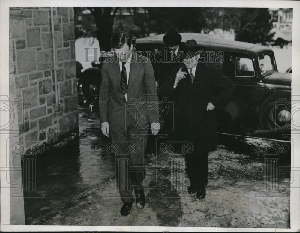 1936 Press Photo Col Lindbergh and Col Schwartzkopf Arrive at Hunterdon